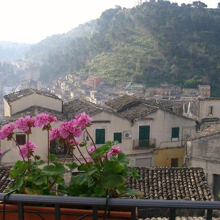 Chicchi Di Melograno Bed & Breakfast Modica Exterior photo