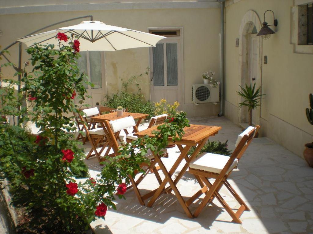 Chicchi Di Melograno Bed & Breakfast Modica Exterior photo